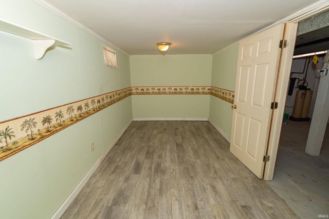 909 E Oakside Street, South Bend, IN 46614