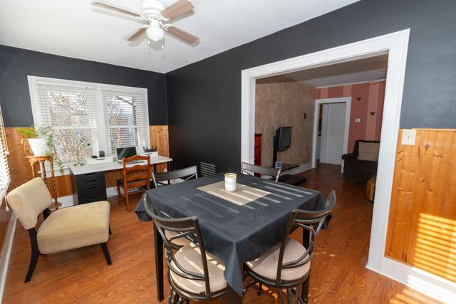 909 E Oakside Street, South Bend, IN 46614