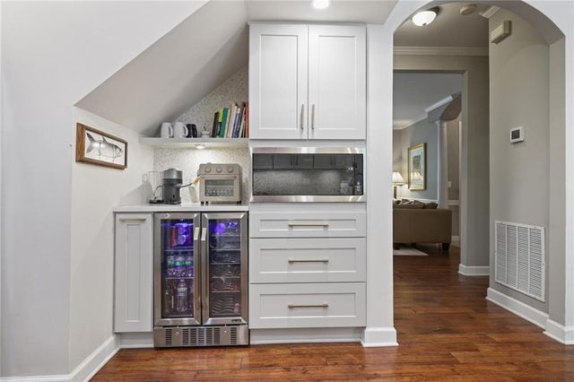 1182 Brookhaven Glen NE, Atlanta, GA 30319