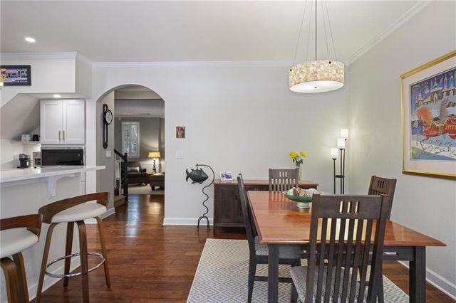 1182 Brookhaven Glen NE, Atlanta, GA 30319