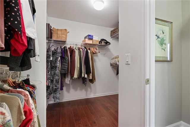 1182 Brookhaven Glen NE, Atlanta, GA 30319