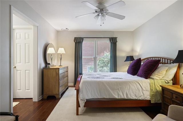 1182 Brookhaven Glen NE, Atlanta, GA 30319