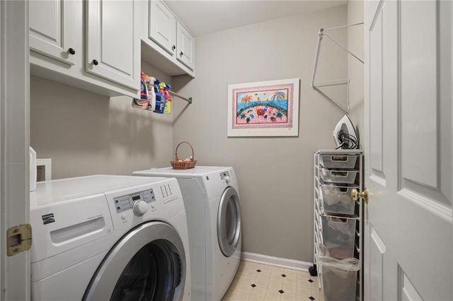 1182 Brookhaven Glen NE, Atlanta, GA 30319
