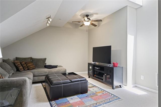 1182 Brookhaven Glen NE, Atlanta, GA 30319