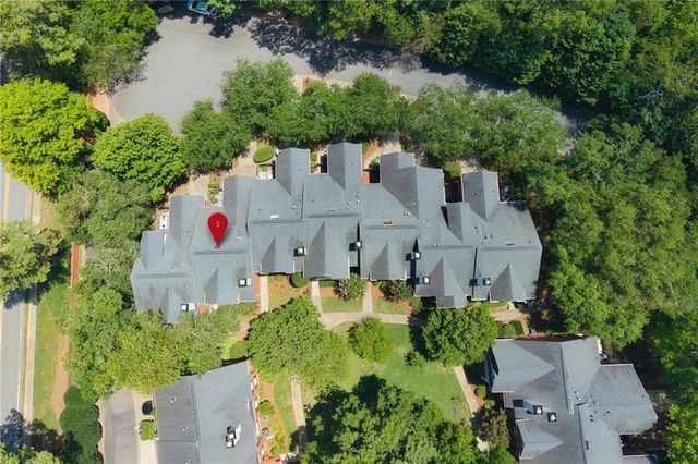 1182 Brookhaven Glen NE, Atlanta, GA 30319