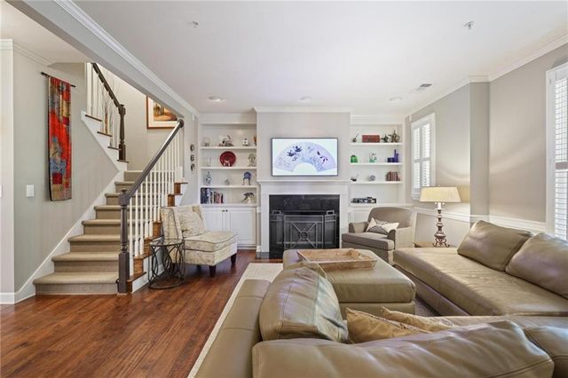 1182 Brookhaven Glen NE, Atlanta, GA 30319