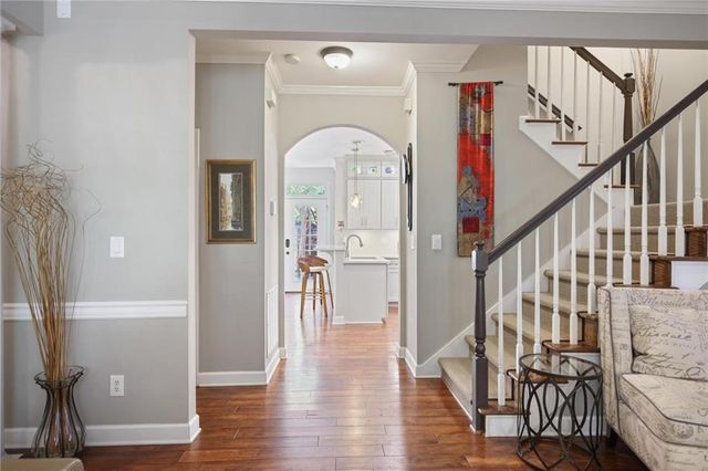 1182 Brookhaven Glen NE, Atlanta, GA 30319