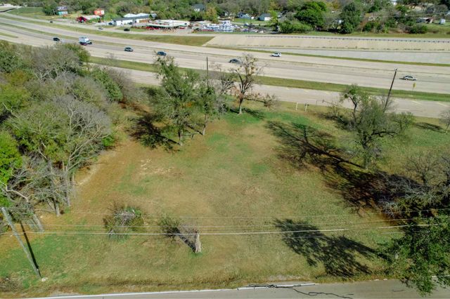 1716 Southeast Parkway, Azle, TX 76020