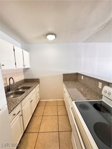 1309 North 22nd Street 3, Las Vegas, NV 89101
