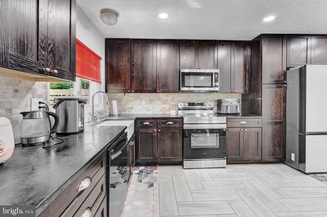 7415 HASTINGS ST, Springfield, VA 22150