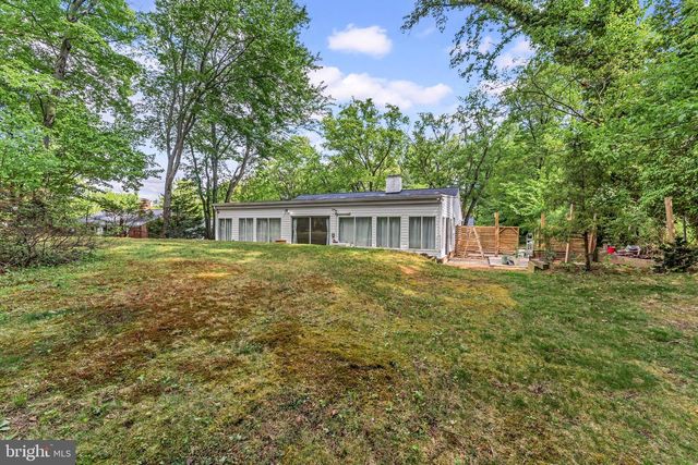 7415 HASTINGS ST, Springfield, VA 22150