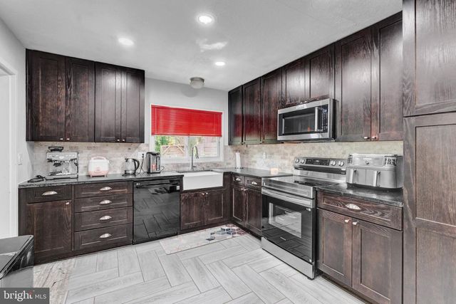 7415 HASTINGS ST, Springfield, VA 22150