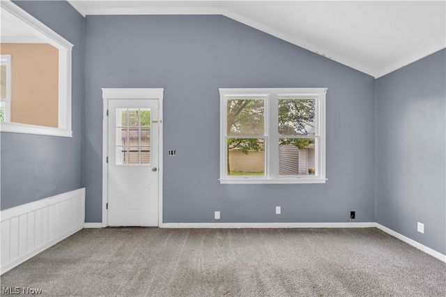 15901 Edgewood Avenue, Cleveland, OH 44137