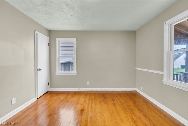 15901 Edgewood Avenue, Cleveland, OH 44137