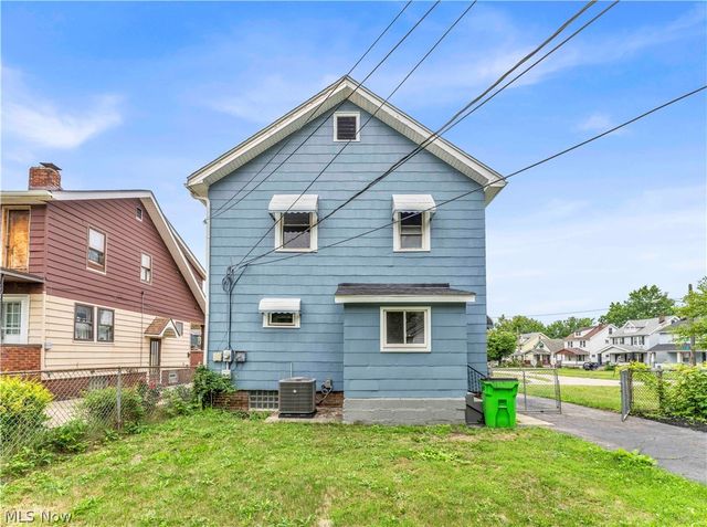 15901 Edgewood Avenue, Cleveland, OH 44137