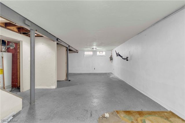 15901 Edgewood Avenue, Cleveland, OH 44137