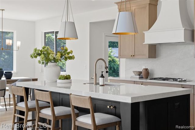 35704 Addison Drive, New Baltimore, MI 48047