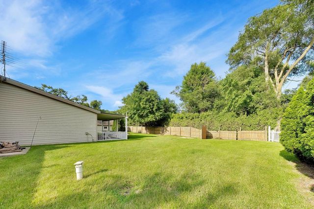10238 W Wadsworth Road, Beach Park, IL 60099