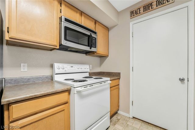 45 maleena mesa st 1227, Henderson, NV 89074