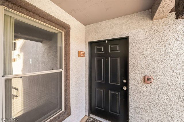 45 maleena mesa st 1227, Henderson, NV 89074