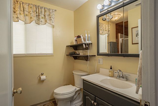 1969 SW Allen Creek Road, Grants Pass, OR 97527