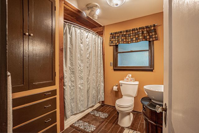 1969 SW Allen Creek Road, Grants Pass, OR 97527