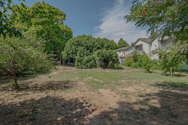 1969 SW Allen Creek Road, Grants Pass, OR 97527