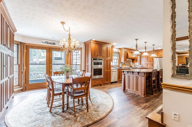 10520 Wilmington Drive, Evansville, IN 47725