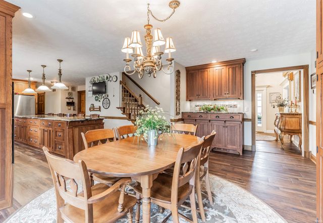 10520 Wilmington Drive, Evansville, IN 47725