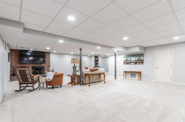 10520 Wilmington Drive, Evansville, IN 47725