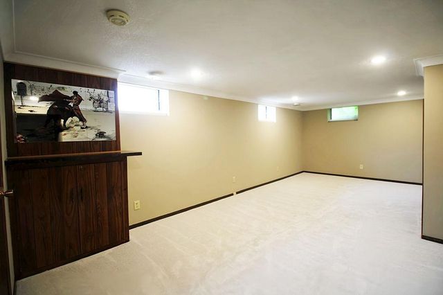 7925 Penn Avenue N, Brooklyn Park, MN 55444