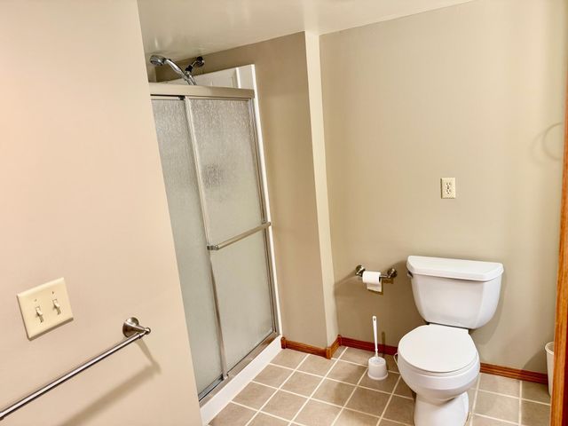 7925 Penn Avenue N, Brooklyn Park, MN 55444