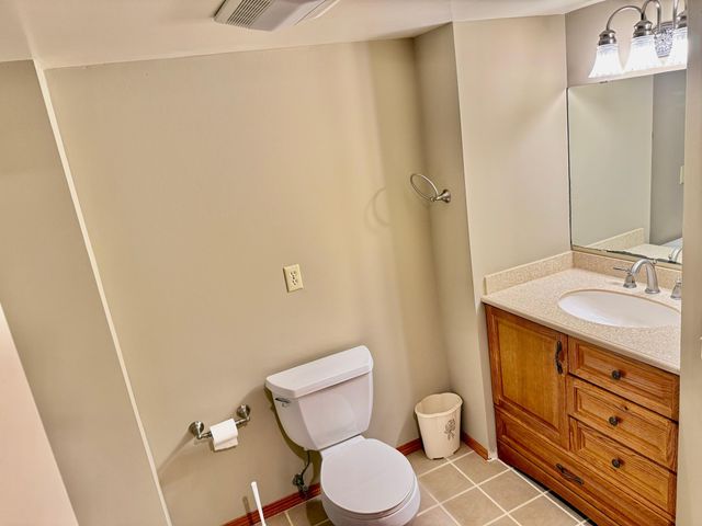 7925 Penn Avenue N, Brooklyn Park, MN 55444