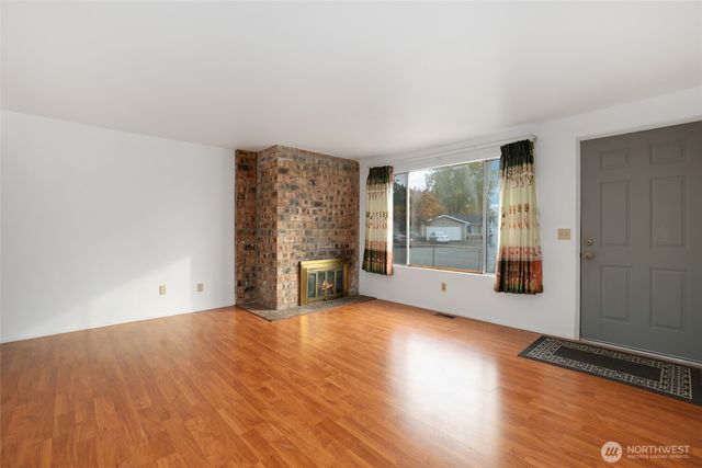 11824 SE 253rd Street, Kent, WA 98030