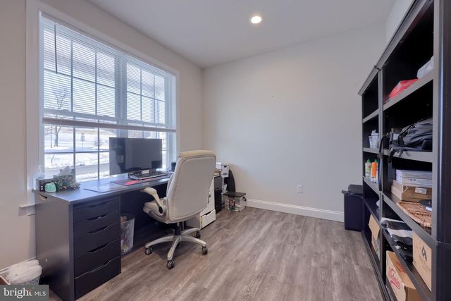 10 ELI DR, York, PA 17404