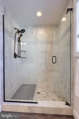 10 ELI DR, York, PA 17404