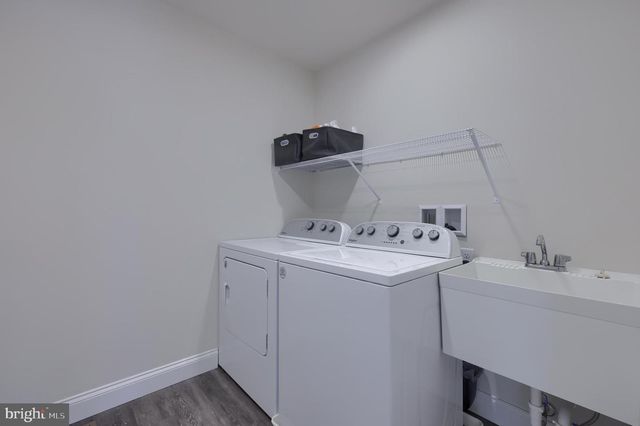 10 ELI DR, York, PA 17404