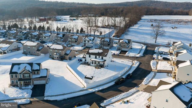 10 ELI DR, York, PA 17404