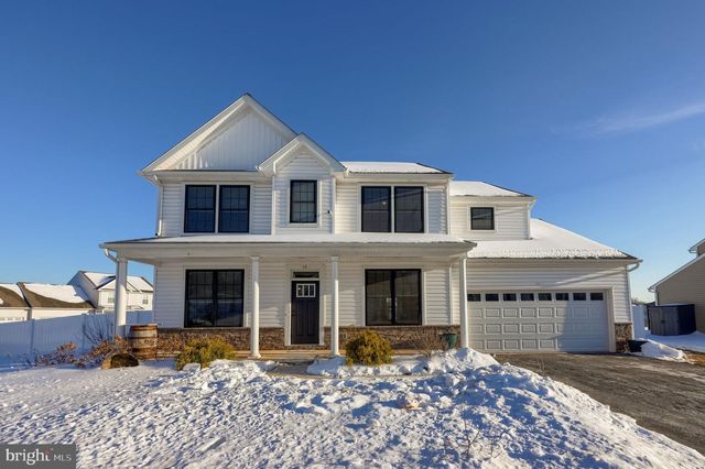 10 ELI DR, York, PA 17404