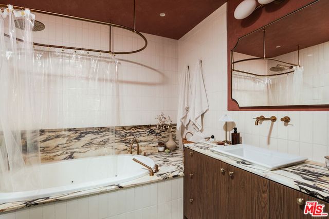 5007 Auckland Avenue, North Hollywood, CA 91601