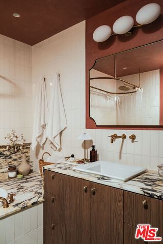 5007 Auckland Avenue, North Hollywood, CA 91601
