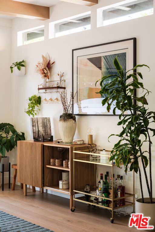 Image 18 of property listing at 5007 Auckland Avenue, North Hollywood, CA 91601