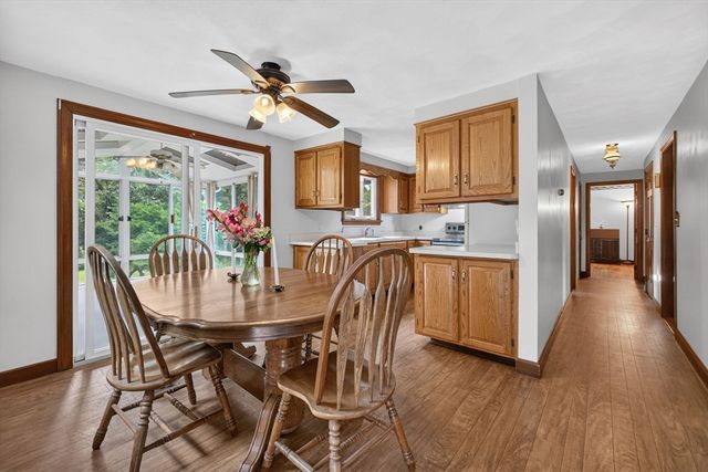 24 Railroad Ave, Taunton, MA 02780