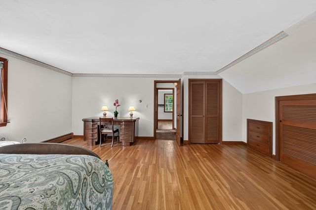 24 Railroad Ave, Taunton, MA 02780