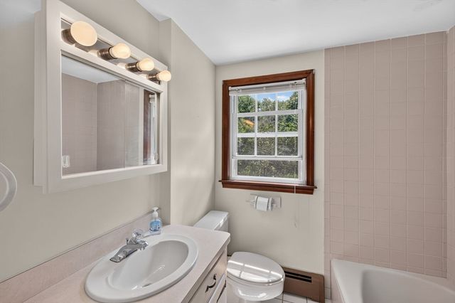 24 Railroad Ave, Taunton, MA 02780
