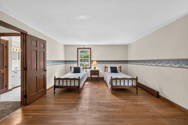24 Railroad Ave, Taunton, MA 02780