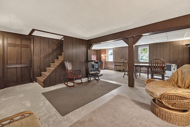 24 Railroad Ave, Taunton, MA 02780