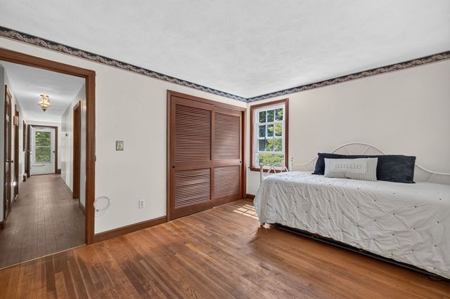 24 Railroad Ave, Taunton, MA 02780