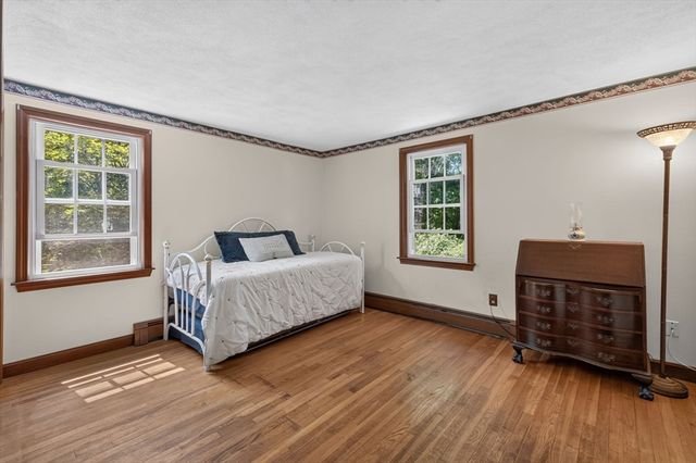24 Railroad Ave, Taunton, MA 02780