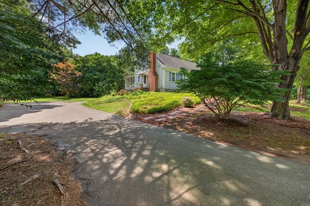 24 Railroad Ave, Taunton, MA 02780